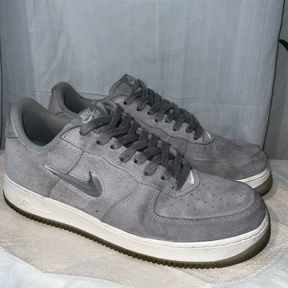Men’s Nike Air Force 1 Low Retro - Picture 4 of 6